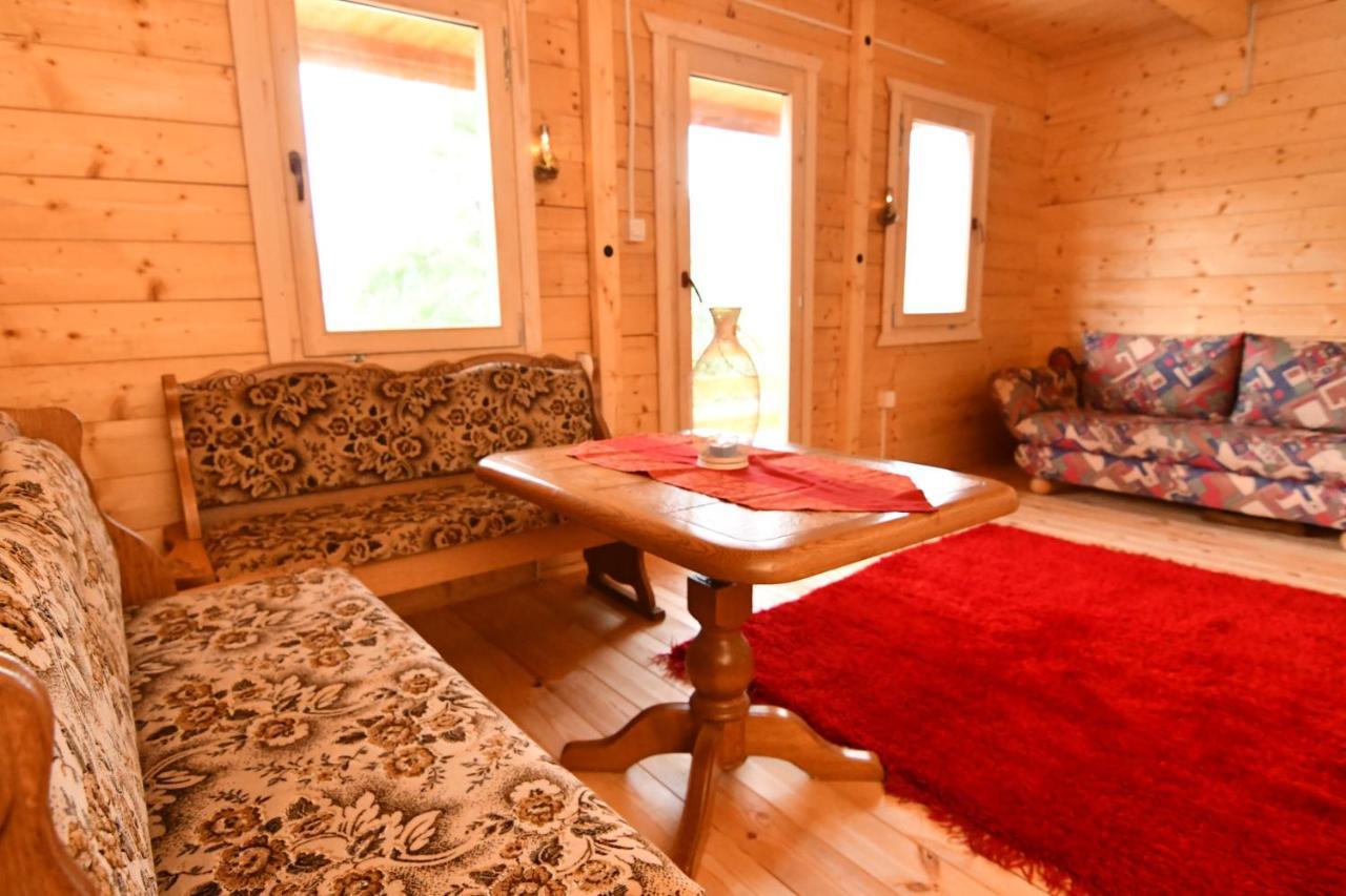 Holiday House By The Lake Plav Exterior photo